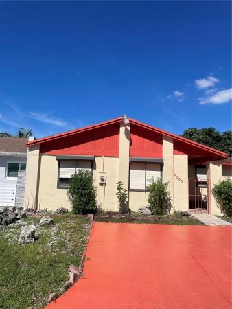 Lakes Of Acadia, 5305 NW 195th Ter 0, Miami Gardens, Florida 33055, image 3