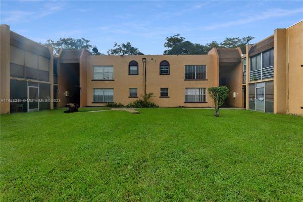 Wood Hue, 4220 NW 21st St #212, Lauderhill, Florida 33313, image 1