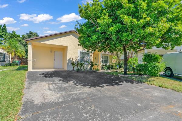 Edgewater Park, 13317 SW 115th Ct, Richmond Heights, Florida 33176, image 1