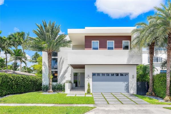 Belle Meade, 867 NE 76th St, Miami, Florida 33138, image 1