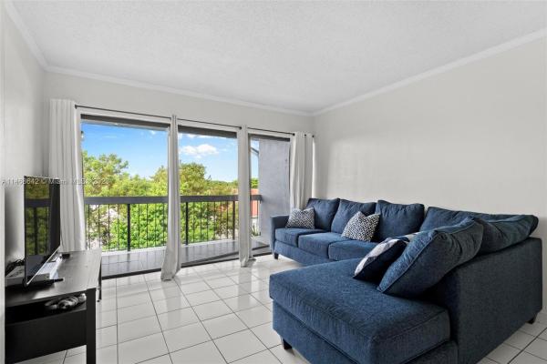 Villa Grande, 13870 SW 62nd St #Apt 407, Kendale Lakes, Florida 33183, image 1