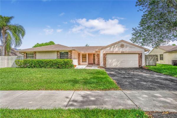 Blue Ridge, 920 Monticello Ave, Davie, Florida 33325, image 1