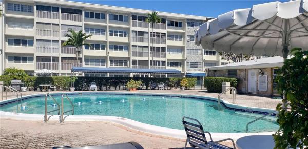 Gulfstream Garden, 330 SE 2nd St #102G, Hallandale Beach, Florida 33009, image 1