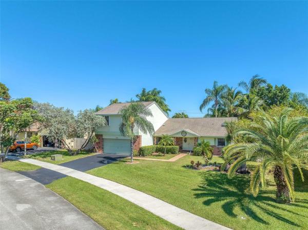Shenandoah, 1310 White Stone Way, Davie, Florida 33325, image 2