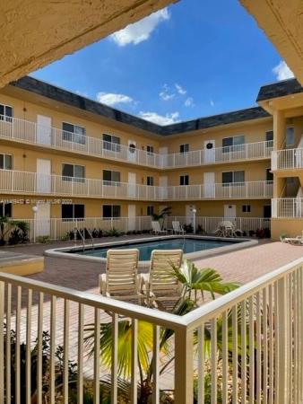 Suzanne Plaza, 7910 Taft St #107, Pembroke Pines, Florida 33024, image 1