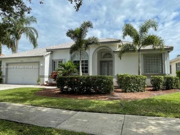 Mallards Landing, 6420 Mallards Way, Coconut Creek, Florida 33073, image 1