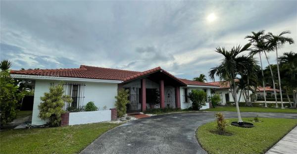 Loyola Estates, 10452 SW 21st St, University Park, Florida 33165, image 1