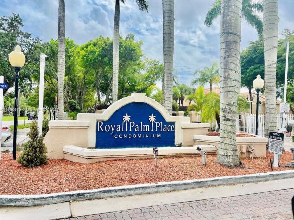 Royal Palm Place At The Hammocks, 15821 SW 104th Ter #306, The Hammocks, Florida 33196, image 1