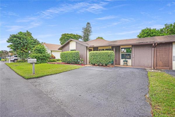 The Villas Of Arista Park, 2075 SW 72nd Ave, Davie, Florida 33317, image 1