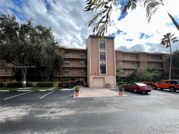 Palm Lakes, 7210 Lake Circle Dr #307, Margate, Florida 33063, image 1