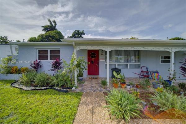 Miramar Tropical, 7828 Miramar Blvd, Miramar, Florida 33023, image 2