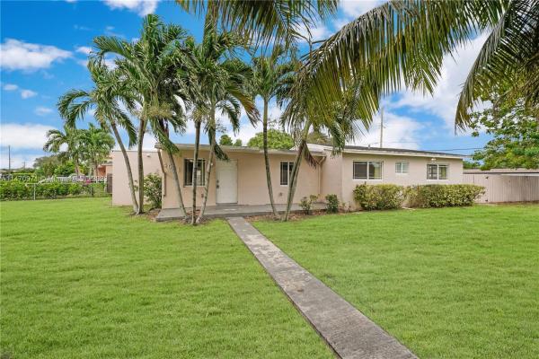 Tropical Estates, 4651 SW 100th Ave, Olympia Heights, Florida 33165, image 1