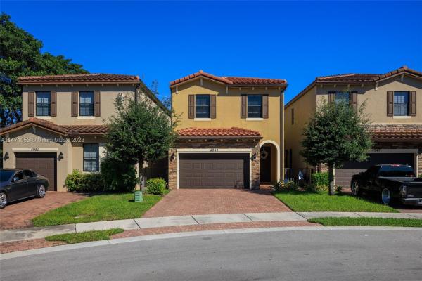 Manor Parc, 4949 NW 55th Pl, Tamarac, Florida 33319, image 1