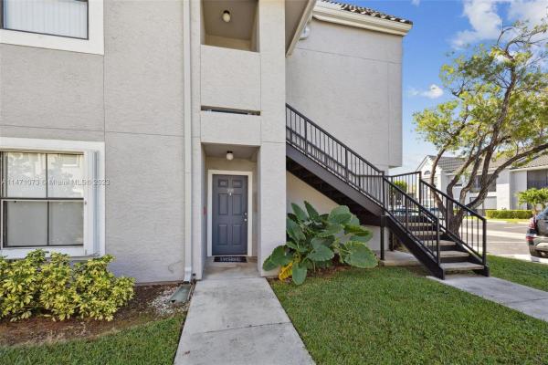 Coral Club Garden Villas, 10381 SW 150th Ct #11101, The Hammocks, Florida 33196, image 3