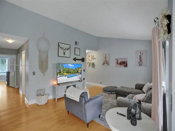 Casablanca Isles, 815 W Boynton Beach Blvd #9-203, Boynton Beach, Florida 33426, image 1