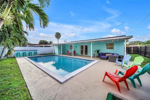 Driftwood Acres, 6750 Hope St, Hollywood, Florida 33024, image 2