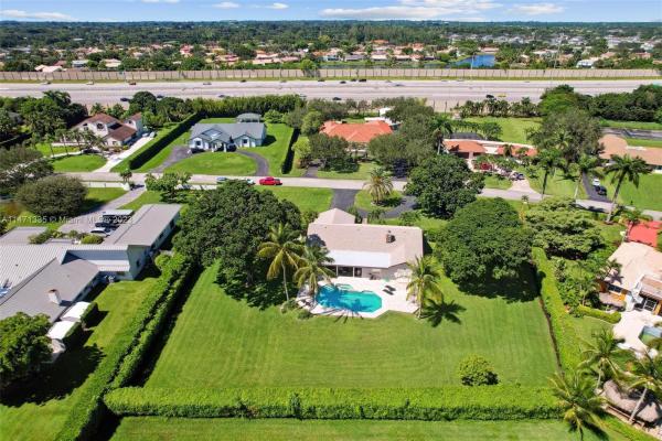 Ivanhoe Estates, 5200 W Saxon Cir, Southwest Ranches, Florida 33331, image 1