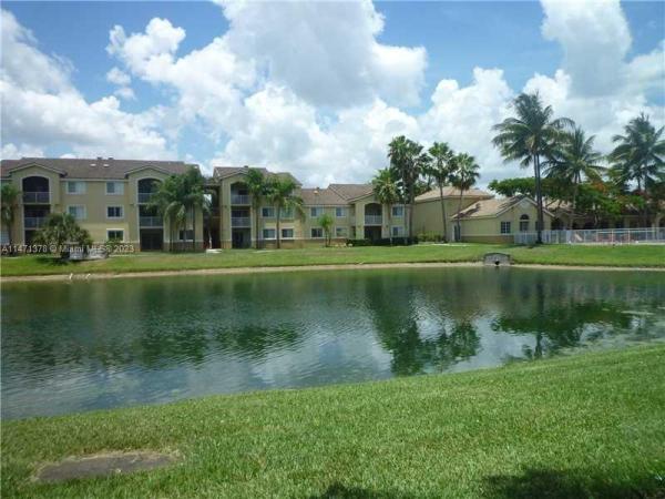 Royal Grand, 2600 S University Dr #113, Davie, Florida 33328, image 1