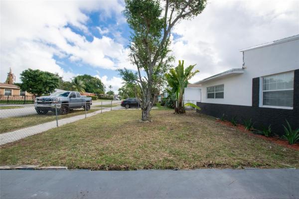 Arcola Gardens, 920 NW 84th St, West Little River, Florida 33150, image 3