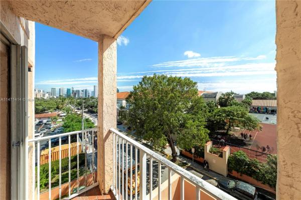 Presidential Corners, 199 SW 12th Ave #412B, Miami, Florida 33130, image 1