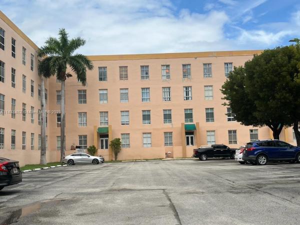 Royal Palms, 7420 W 20th Ave #334, Hialeah, Florida 33016, image 1