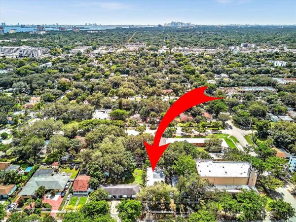 Irons Manor, 936 NE 132nd St, North Miami, Florida 33161, image 1