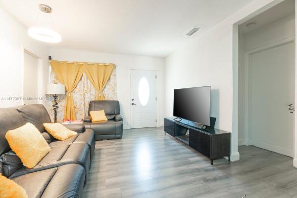 Flagami, 662 Tamiami Blvd, Miami, Florida 33144, image 2