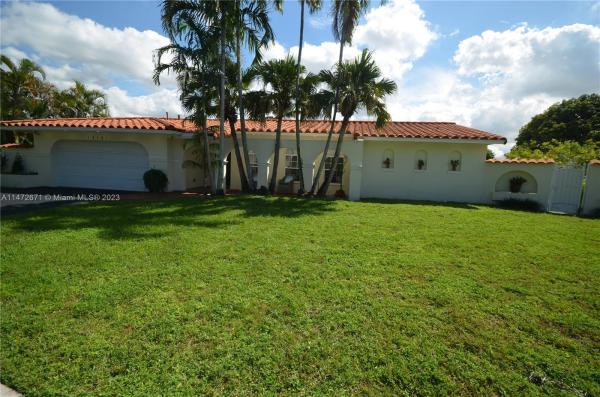 Miami Lakes Residential, 14141 Leaning Pine Dr, Miami Lakes, Florida 33014, image 1