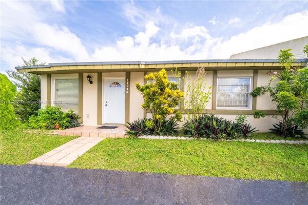 Devon Aire Villas, 11213 SW 125th Ct, The Crossings, Florida 33186, image 2