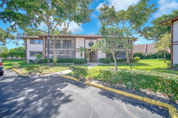 Belfort, 9379 S Belfort Cir #216, Tamarac, Florida 33321, image 1