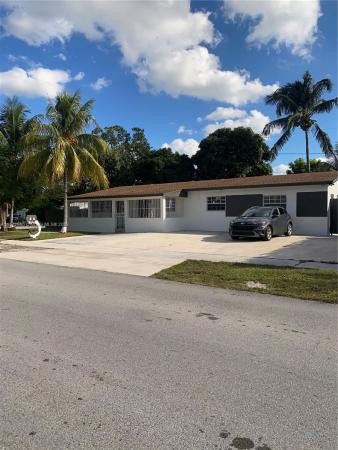 Carol City, 3820 NW 171st St, Miami Gardens, Florida 33055, image 2