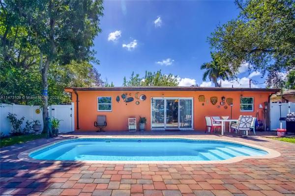 Sunset Park, 628 SW 9th St, Hallandale Beach, Florida 33009, image 1