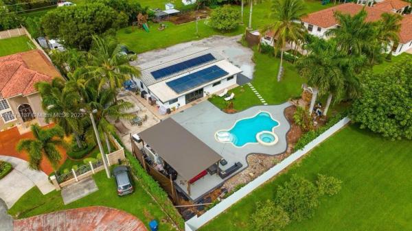J G Heads Farms, 13606 SW 34th St, Tamiami, Florida 33175, image 1