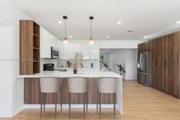 Pine Tree Lake, 1881 NW 135th St, Opa-Locka, Florida 33167, image 1