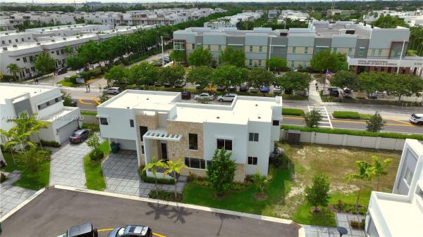 Vesta At Neovita, 10393 NW 67th Ter, Doral, Florida 33178, image 1