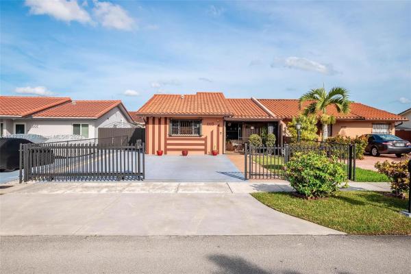 Twin Homes Estates, 1115 SW 119th Ct #B-1, Tamiami, Florida 33184, image 1