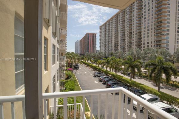 Winston Towers 400, Sunny Isles Beach, Florida 33160, image 1