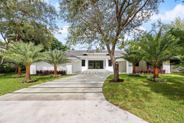 South Kendall, 8525 SW 122nd St, Kendall, Florida 33156, image 3