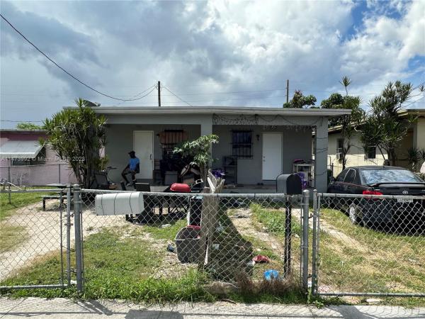 Central Commercial Homestead, 660 SW 7th St, Homestead, Florida 33030, image 1