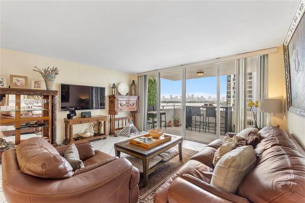 Costa Brava, 11 Island Ave #705, Miami Beach, Florida 33139, image 2