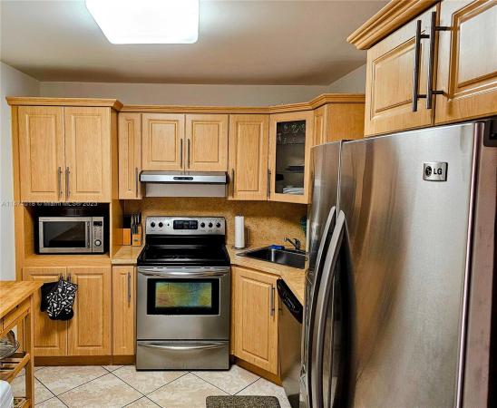 Somerset, 2850 Somerset Dr #214L, Lauderdale Lakes, Florida 33311, image 1