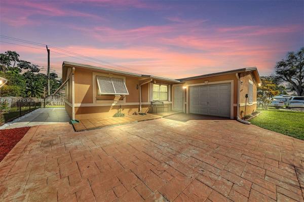 Driftwood Estates, 7631 Raleigh St, Hollywood, Florida 33024, image 2