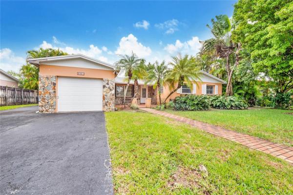 Darlington Manor, 5921 SW 95th Ct, Sunset, Florida 33173, image 1