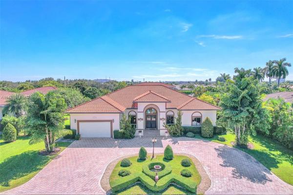 Castellon Estates, 9772 NW 131st St, Hialeah Gardens, Florida 33018, image 1