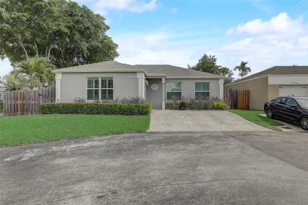 Catalina, 9802 SW 222nd Ter, Cutler Bay, Florida 33190, image 1