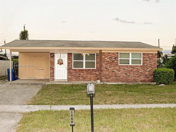Park Manor, 1660 W Avenue H W, Riviera Beach, Florida 33404, image 1