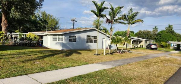 Norwood, 1215 NW 186th St, Miami Gardens, Florida 33169, image 2