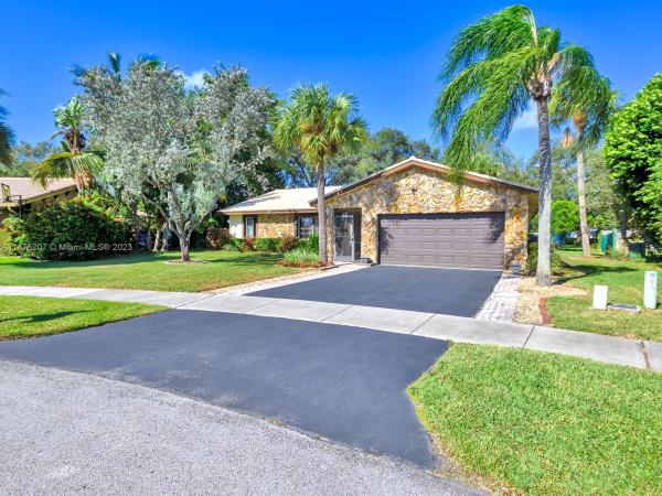 Springs Gateway, 2271 NW 78th Ave, Margate, Florida 33063, image 1