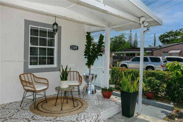 Coral Way Park, 2309 SW 62nd Ave, Coral Terrace, Florida 33155, image 3