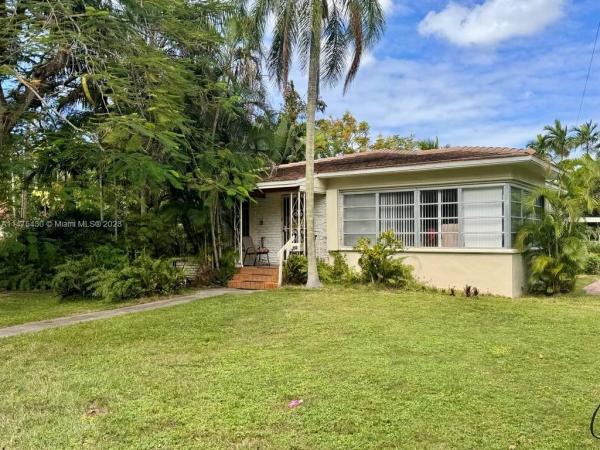 Griffing Biscayne Park Estates, 701 NE 119th St, Biscayne Park, Florida 33161, image 2